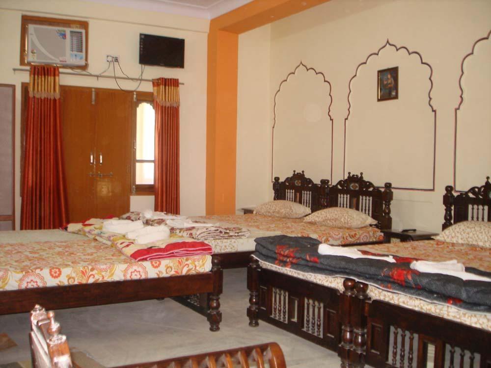 Pushkar Lake Palace ภายนอก รูปภาพ