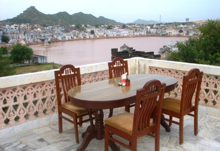 Pushkar Lake Palace ภายนอก รูปภาพ